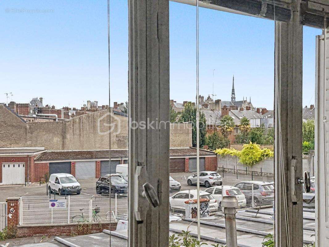 Amiens hyper-centre – t3 de 68 m² avec ascenseur, cave, triple exposition et vue cathédrale - photo 6