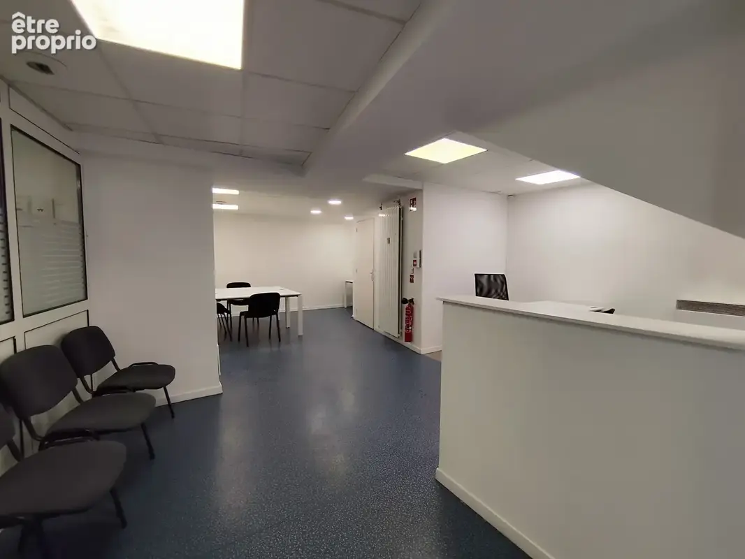 Local commercial 62 m2 Saint Etienne centre - photo 4