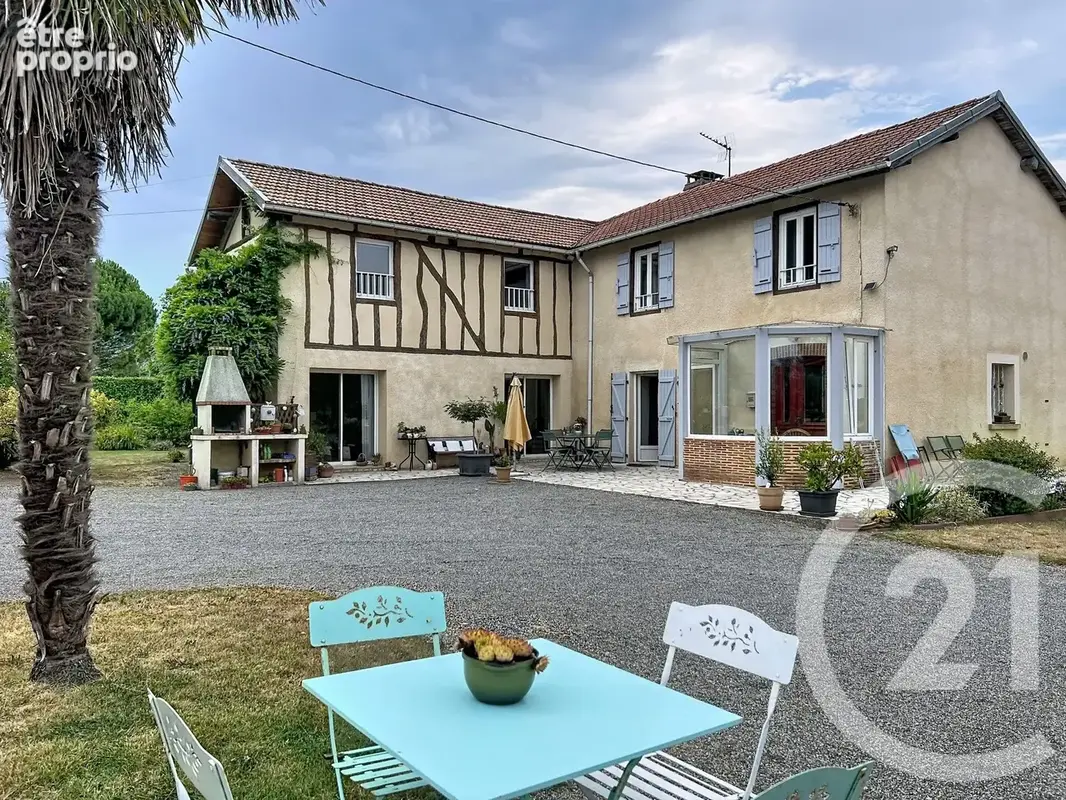 Maison à MIRANDE