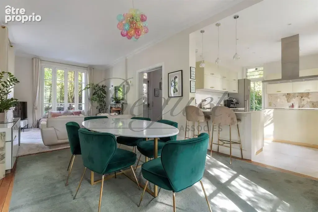 Vaucresson (92420) – Maison de charme de 210 m², 5 chambres, jardin paysager et terrasse – Terrain 396 m² - près de Paris, Hauts - photo 4