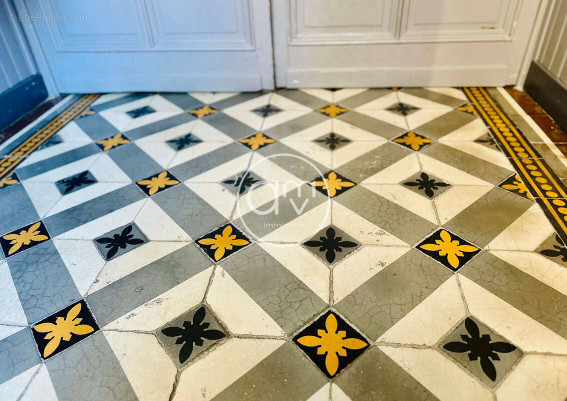 Appartement à HYERES