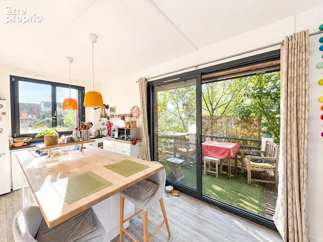 Maison 6 pièces 157 m² à vendre à Saint-Denis (93200) - photo 2