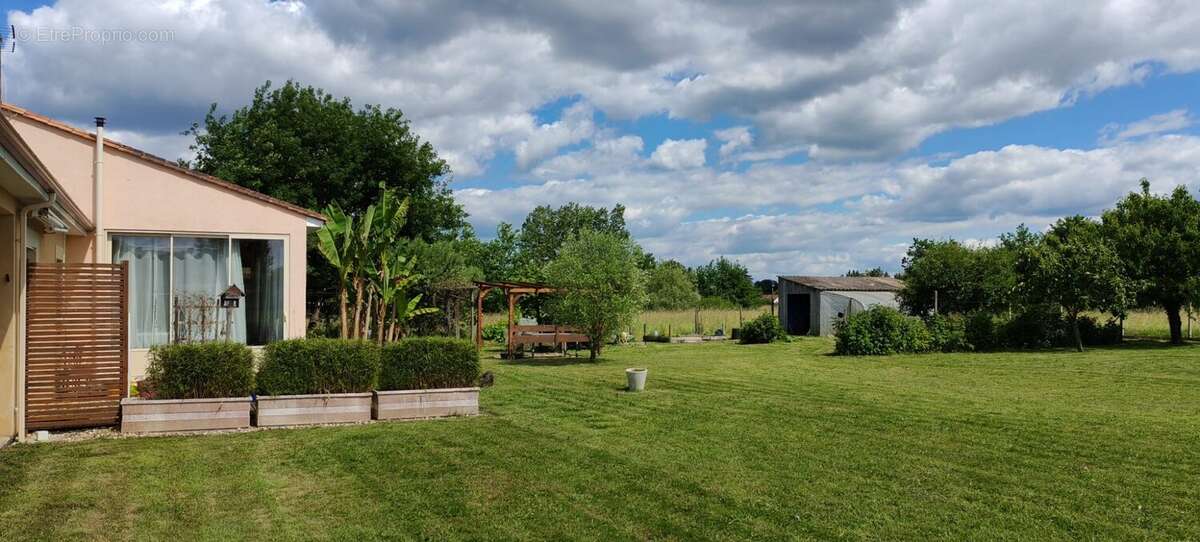 Maison à LAMONZIE-SAINT-MARTIN