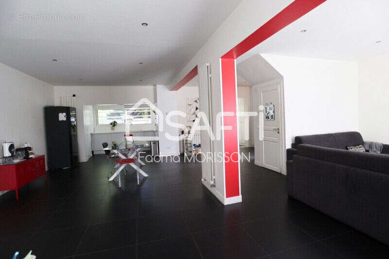 Photo 4 - Maison à MONTIGNY-LES-CORMEILLES