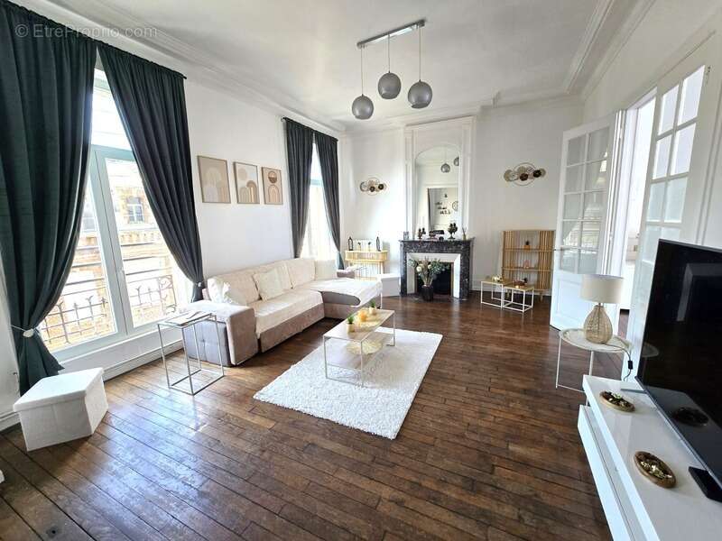 Appartement à FOURMIES