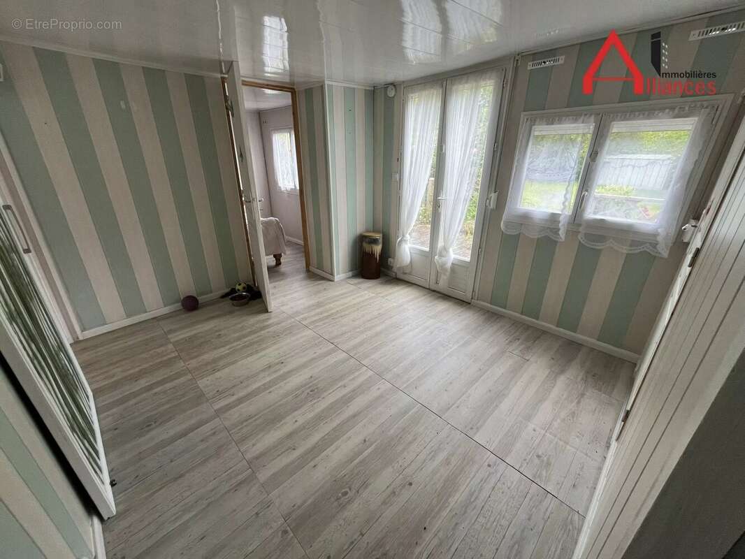 Maison à ENVERMEU