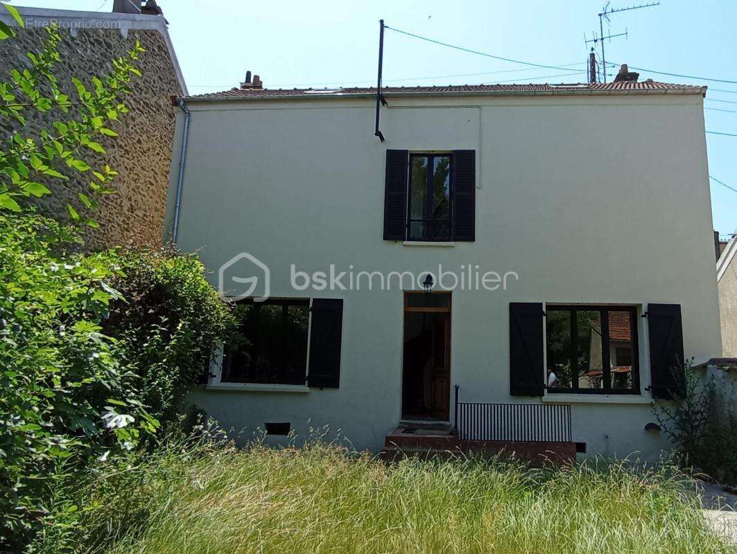 Maison à CORBEIL-ESSONNES