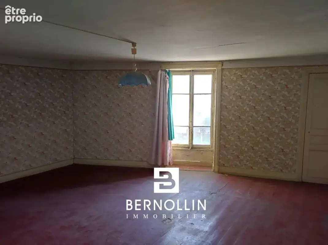 Ensemble immobilier au c?ur de Beaupont avec terrain et location de locaux - photo 22