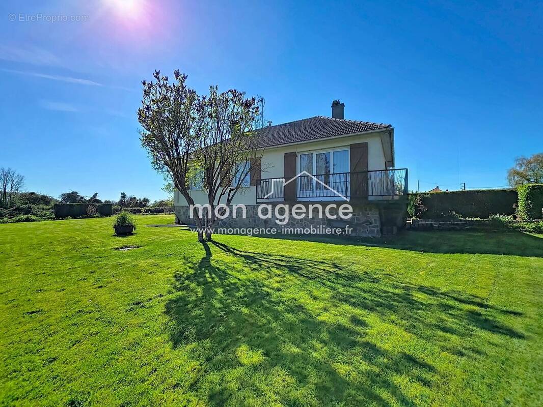 Maison à MATHONVILLE