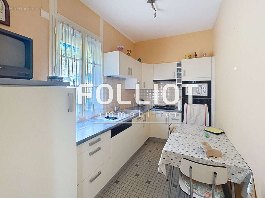 Maison à vendre à Coutances - 4 pièces, 70 m² avec jardin et garage - photo 3