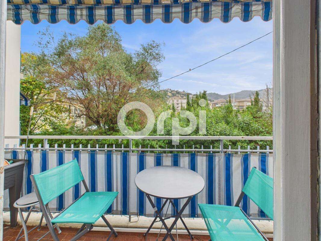 Appartement à MANDELIEU-LA-NAPOULE