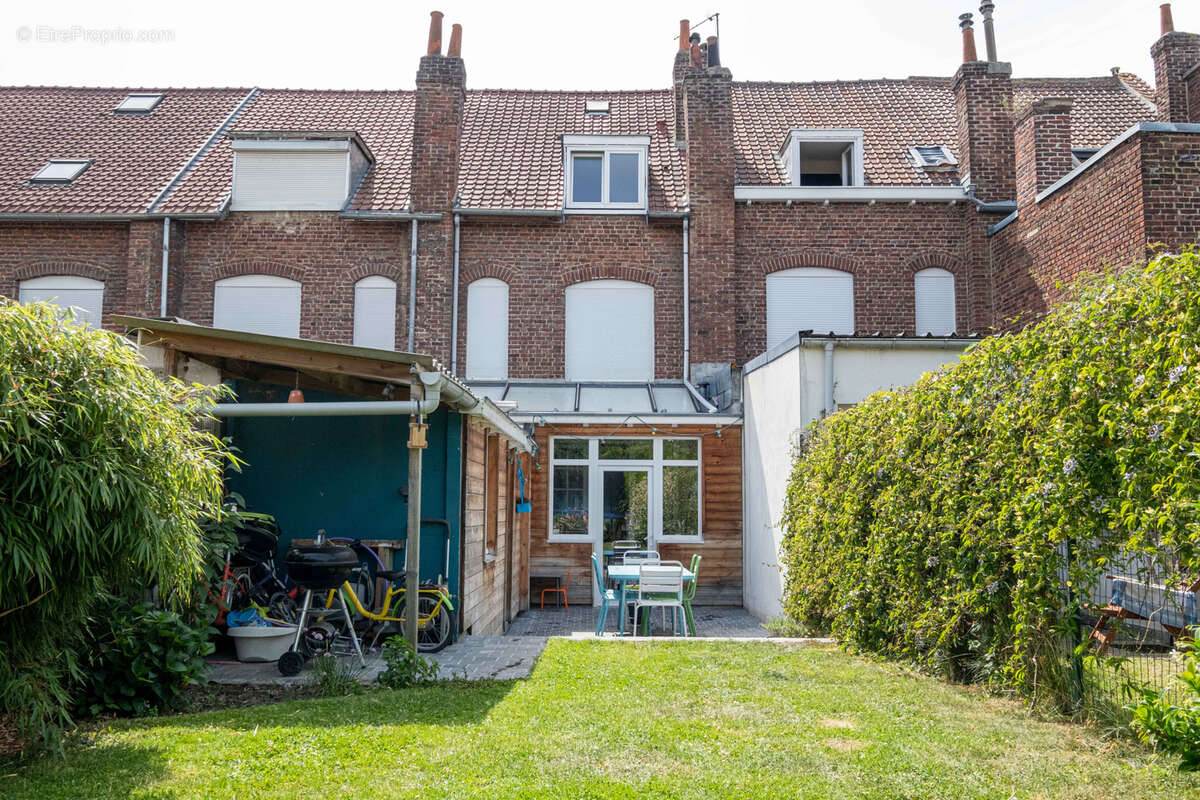 Maison à LA MADELEINE
