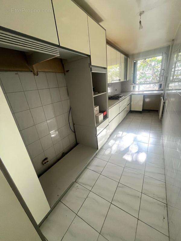 Appartement à PARIS-19E