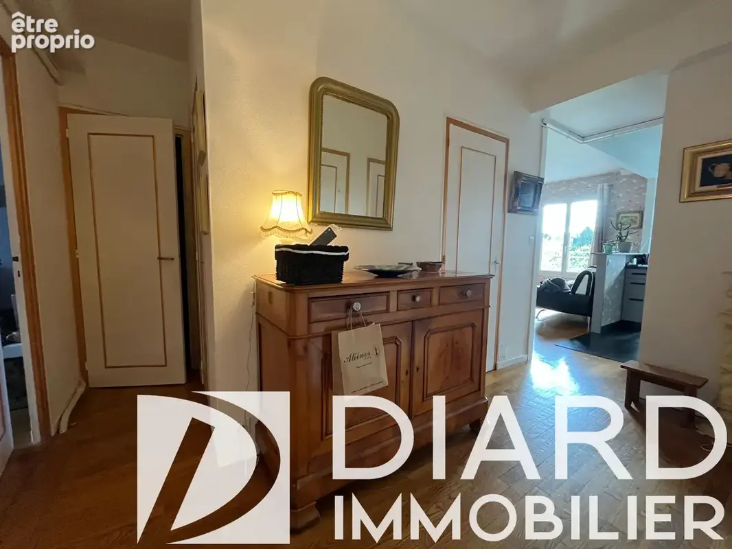 Appartement Fougeres 3 pièce(s) 77 m2 - photo 4