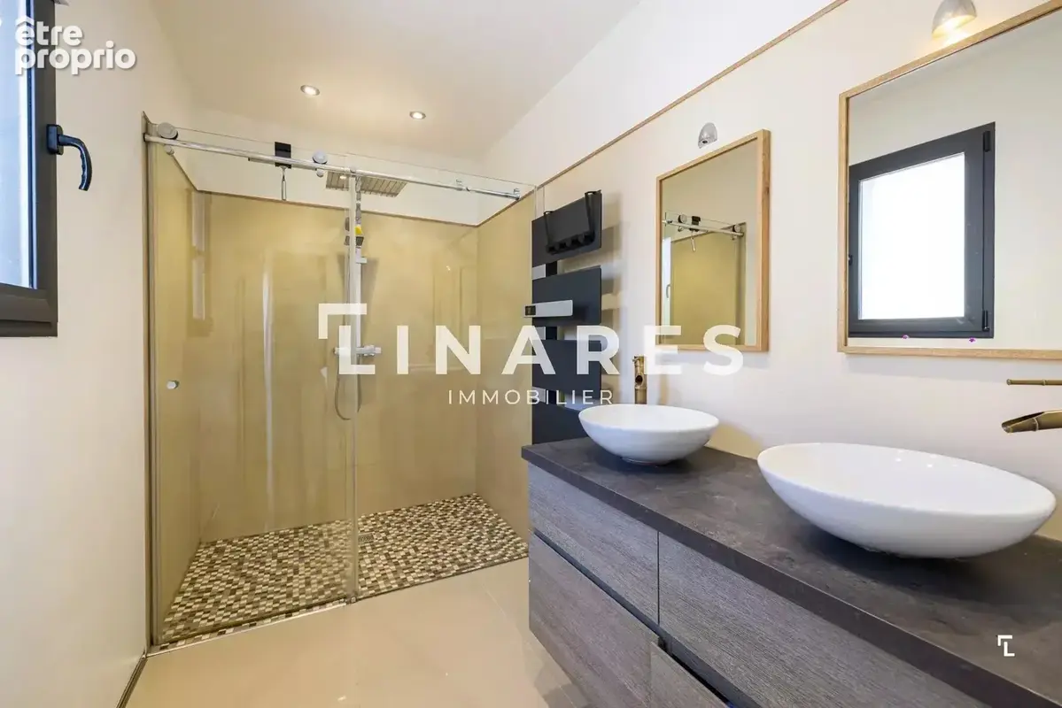 CALIFORNIA FAMILY - Villa T5 de 164m²  - Terrain de 820m² - Jardin/Piscine - Terrasse - Double garage - Atelier - 13190 Allauch - photo 11