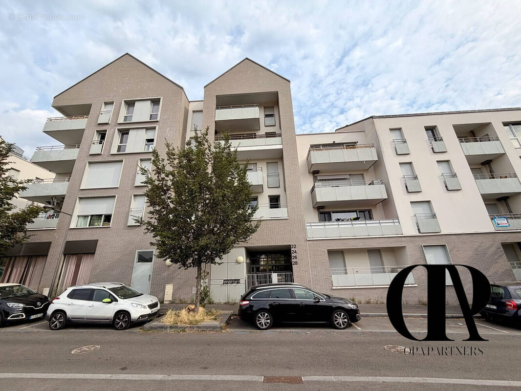 Appartement à JOUY-LE-MOUTIER