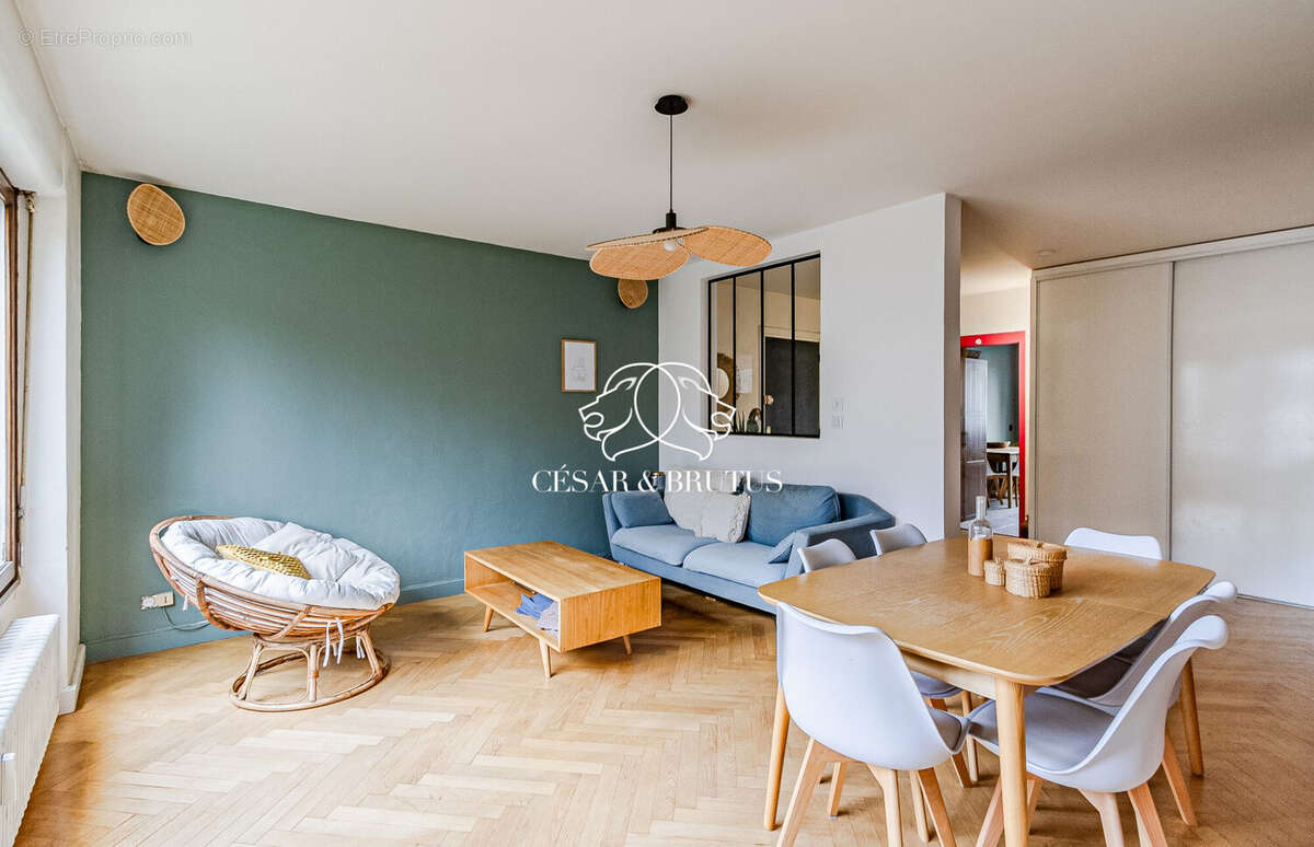 Appartement à TASSIN-LA-DEMI-LUNE