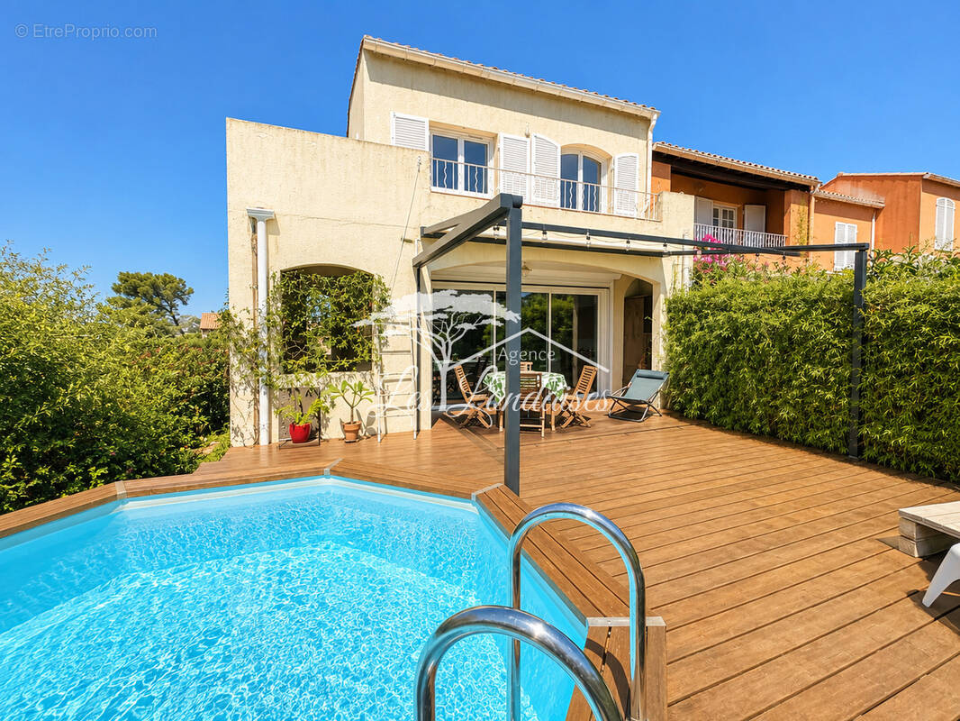 Maison à HYERES