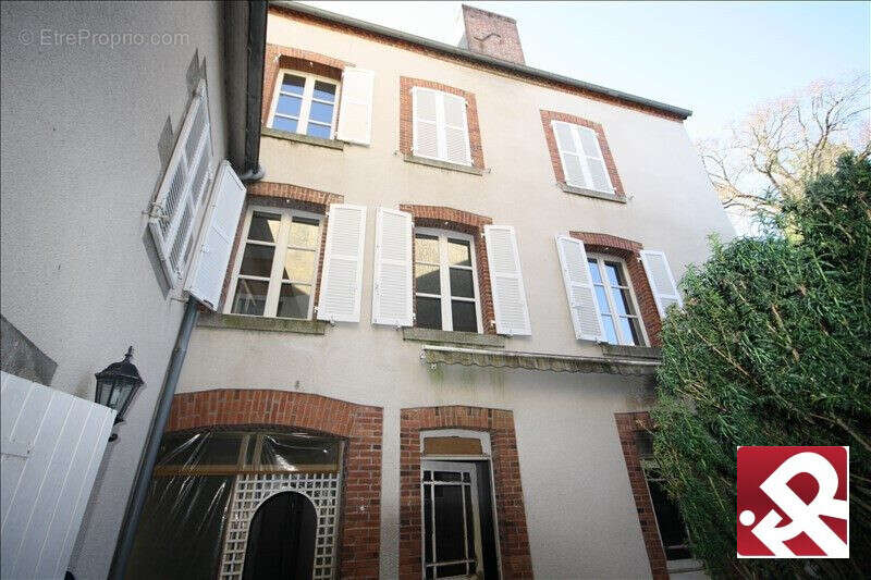 Maison à SAINT-VAURY