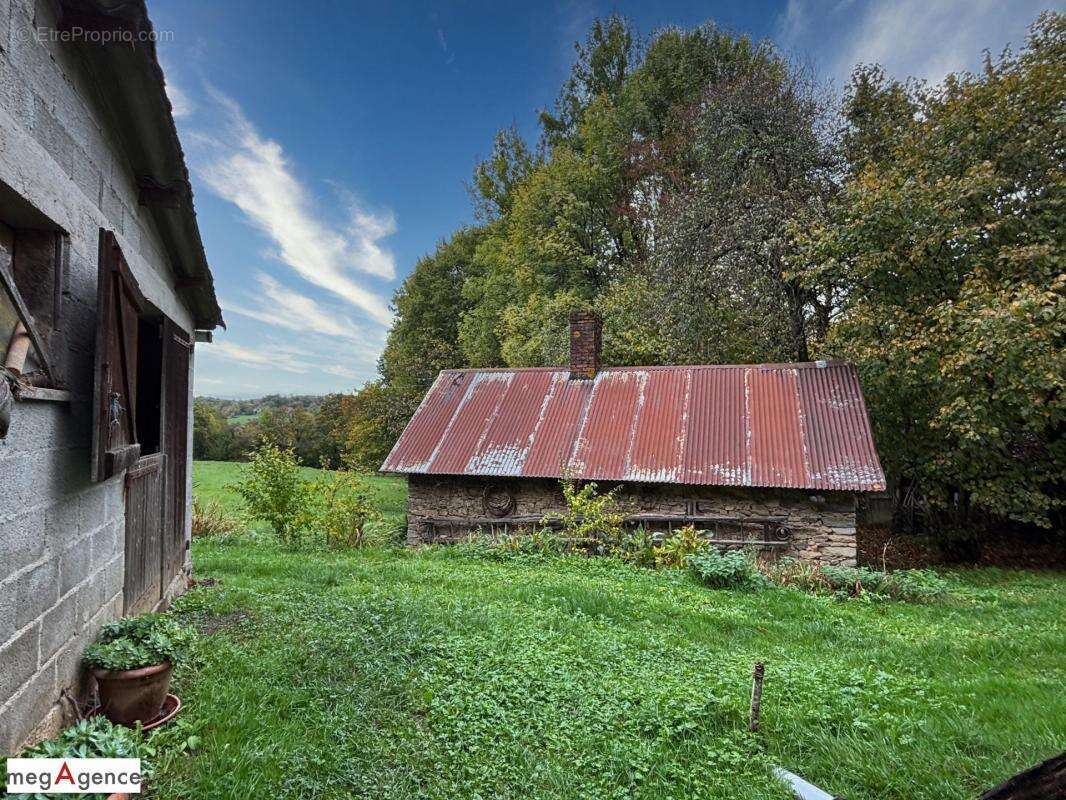 Maison à PERPEZAC-LE-NOIR