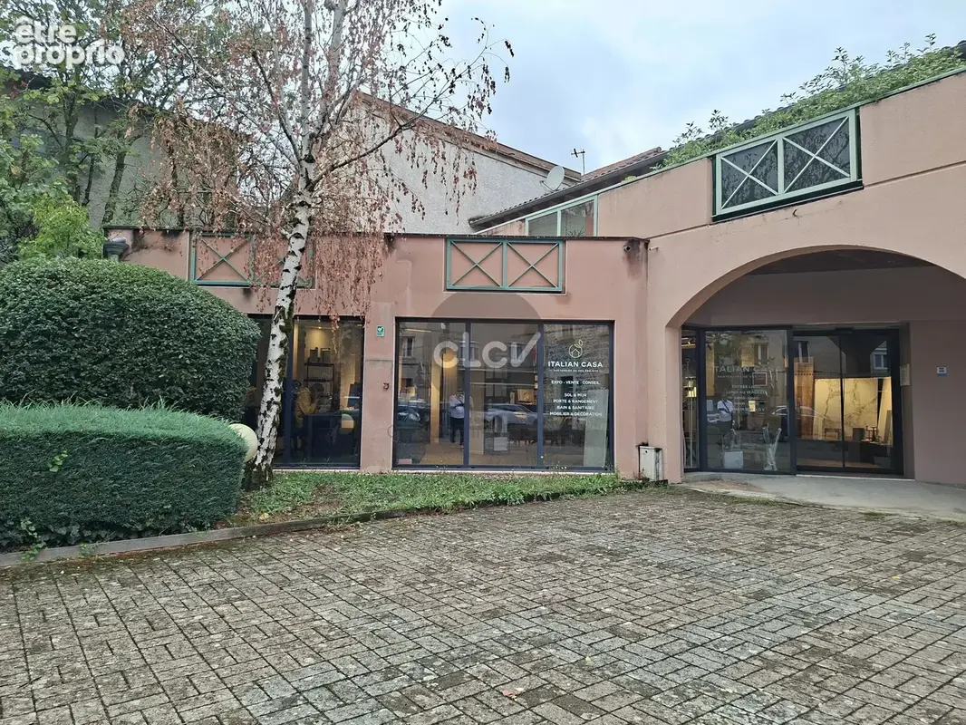 Photo Commerce à Tassin-La-Demi-Lune au prix de 345 000€