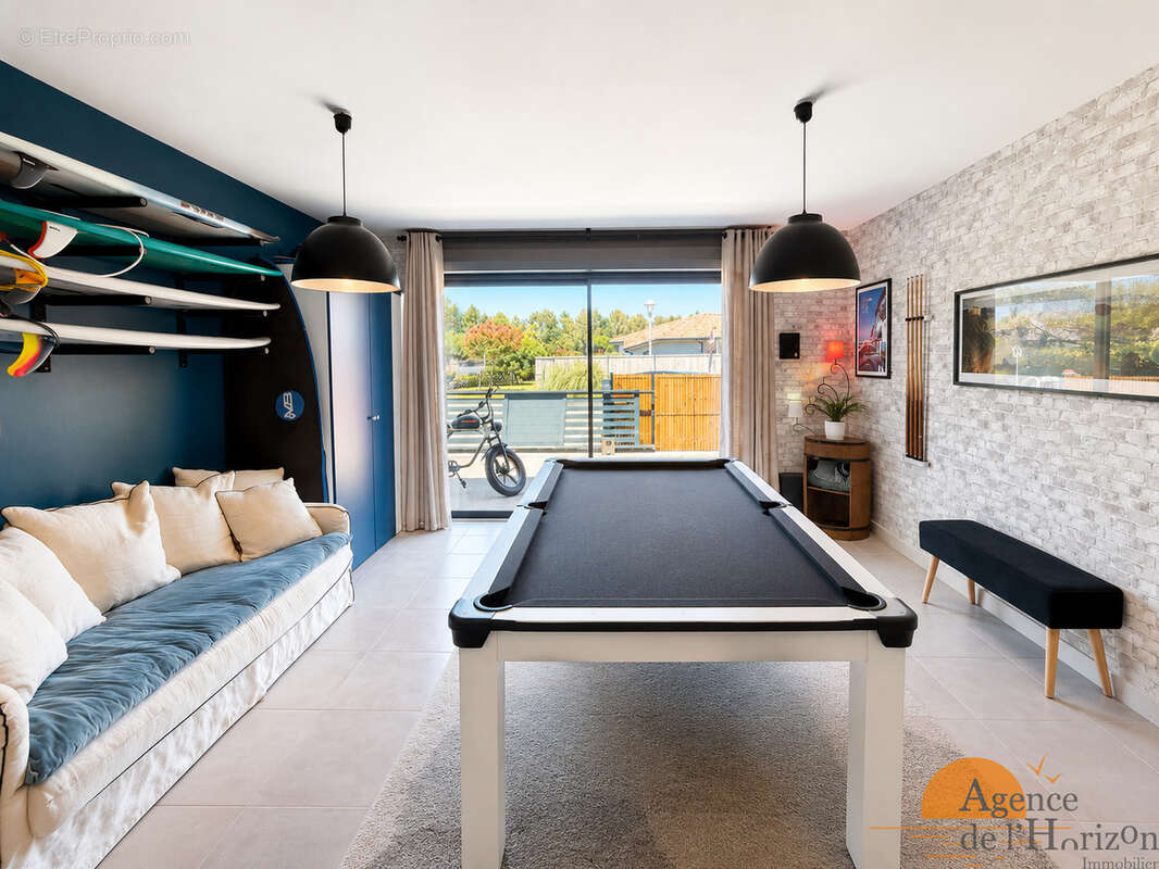 Maison à ARES