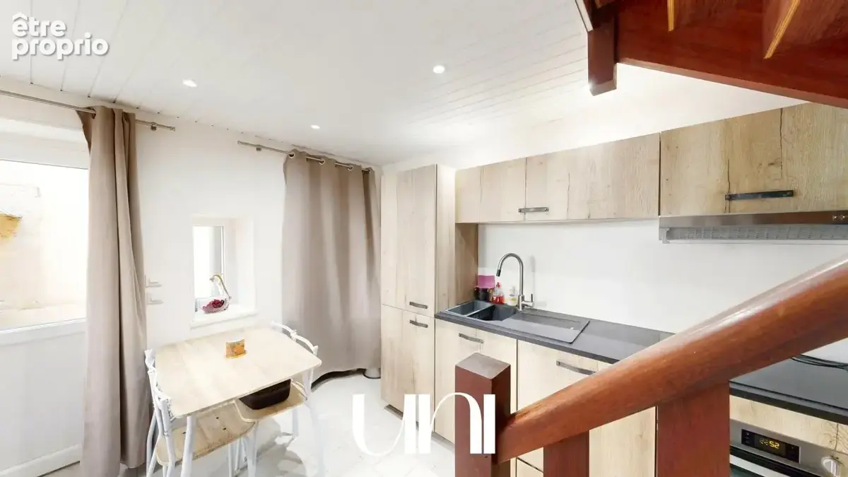 Appartement 2 pièces de 26,72 m2 en triplex - BAYEUX centre - photo 8