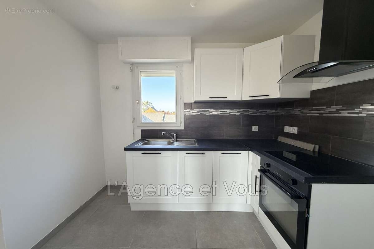 Appartement à SAINT-JOUAN-DES-GUERETS