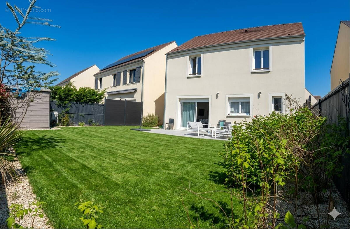 Maison à RUBELLES