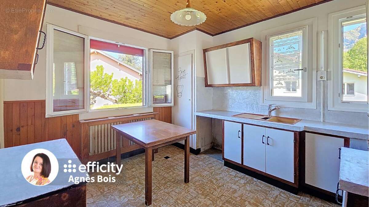 Maison à BONNEVILLE