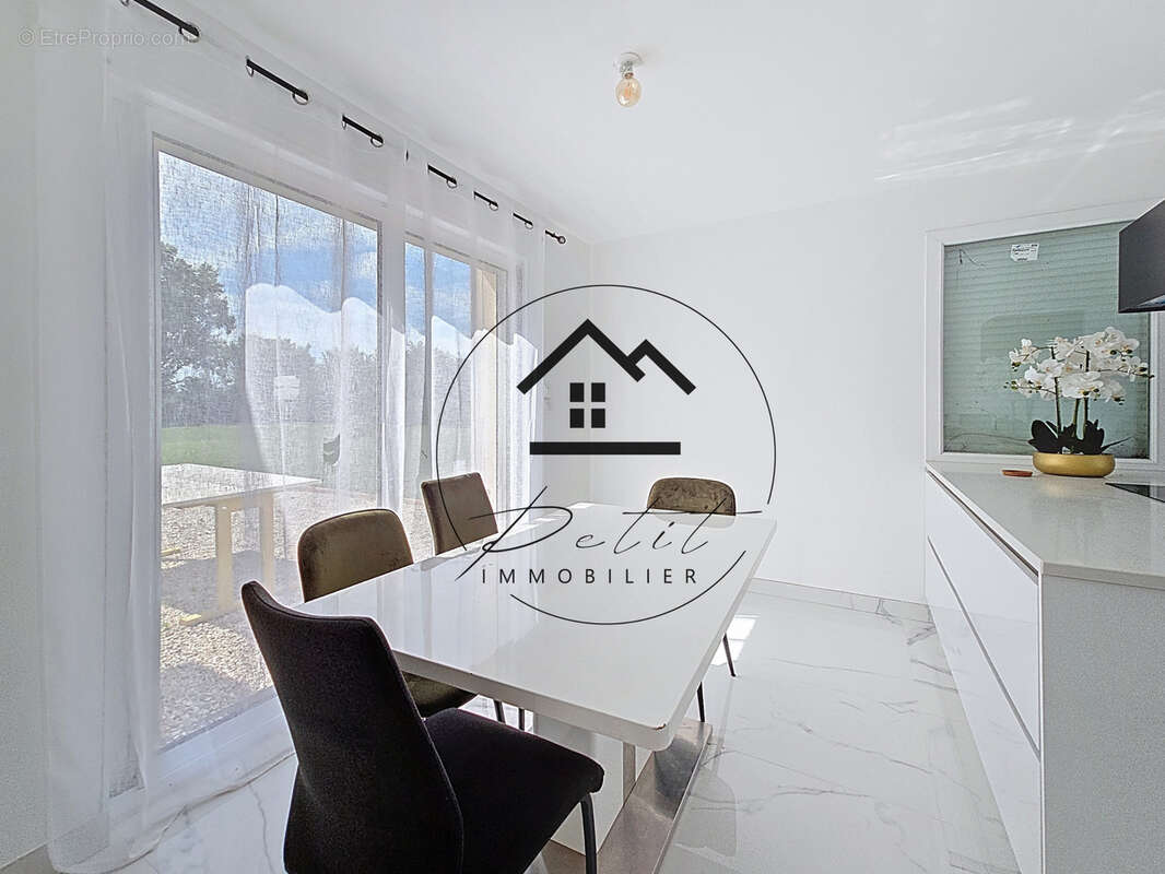 Maison à ULLY-SAINT-GEORGES