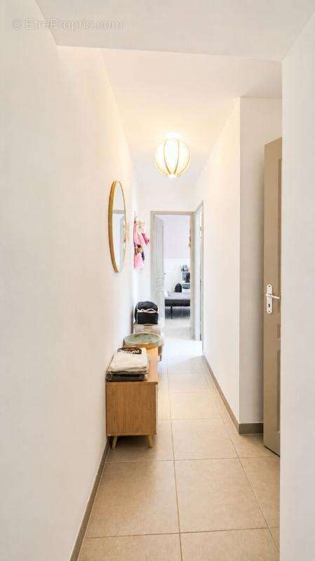 Immeuble de rapport  -  6 appartements loués - photo 10
