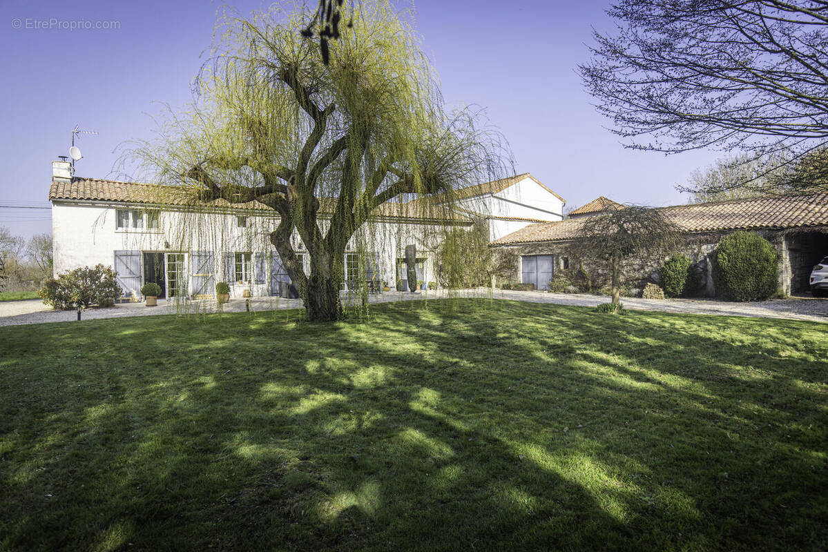 R5LP3230 - Maison à PRAHECQ