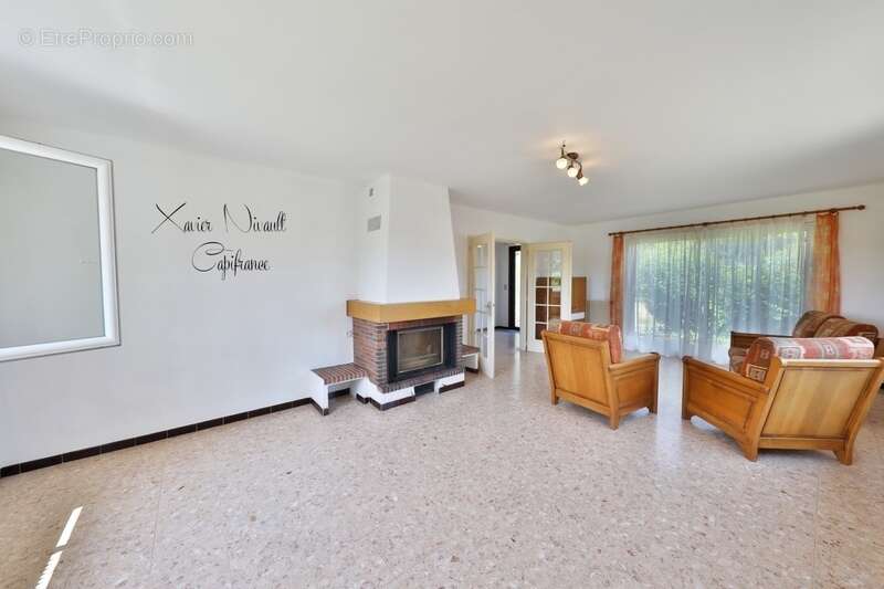 Maison à vendre 7 pièces proche de BOURG EN BRESSE (01) - photo 5