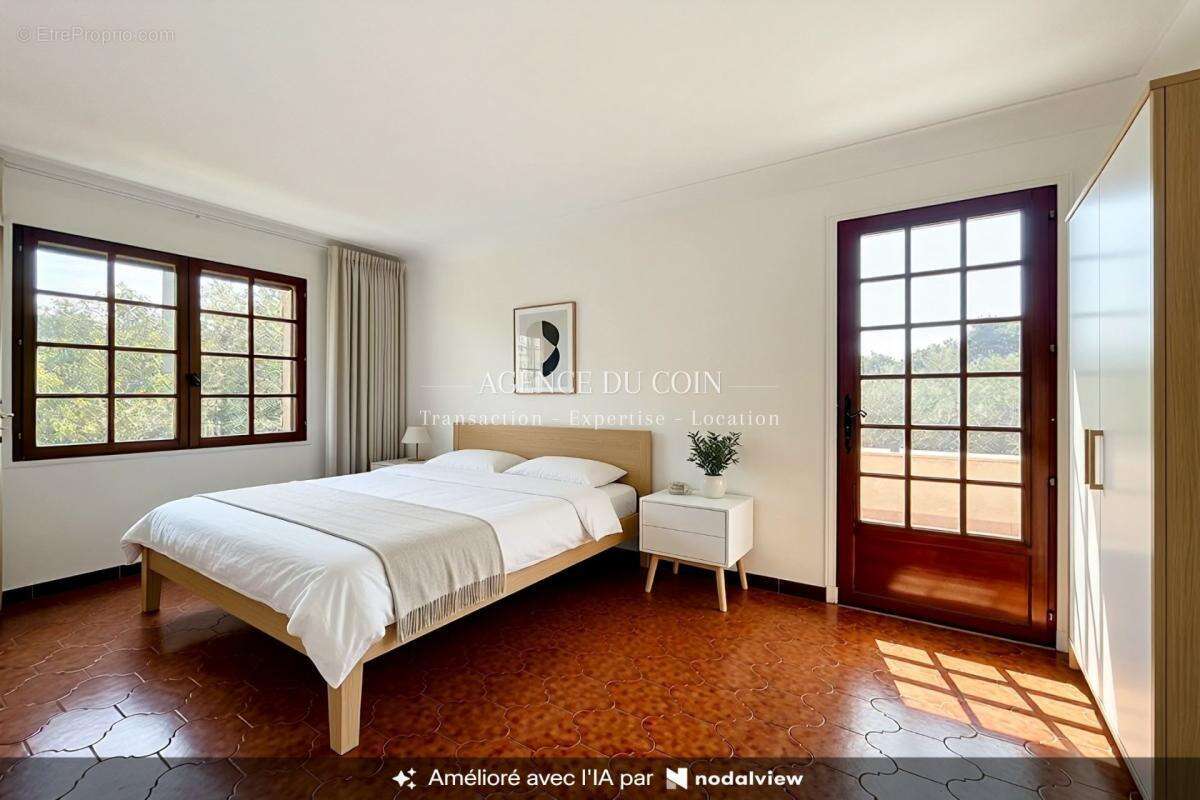 Venez découvrir cette splendide maison individuelle située d - photo 9