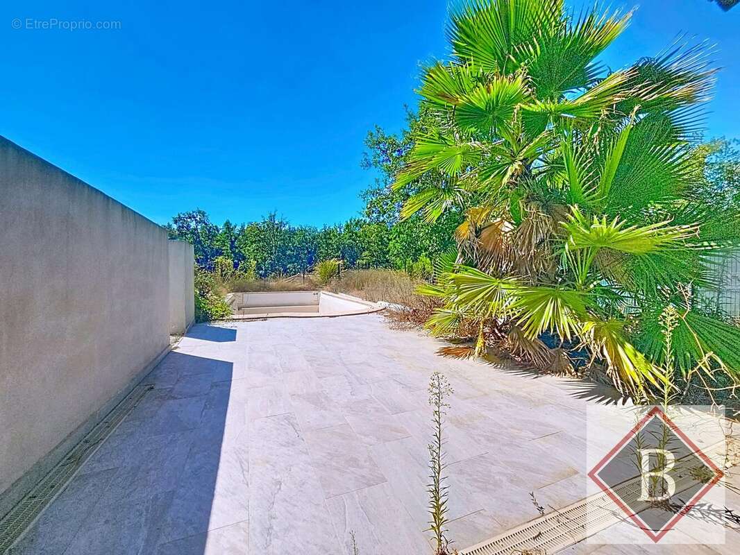 Appartement à FAYENCE