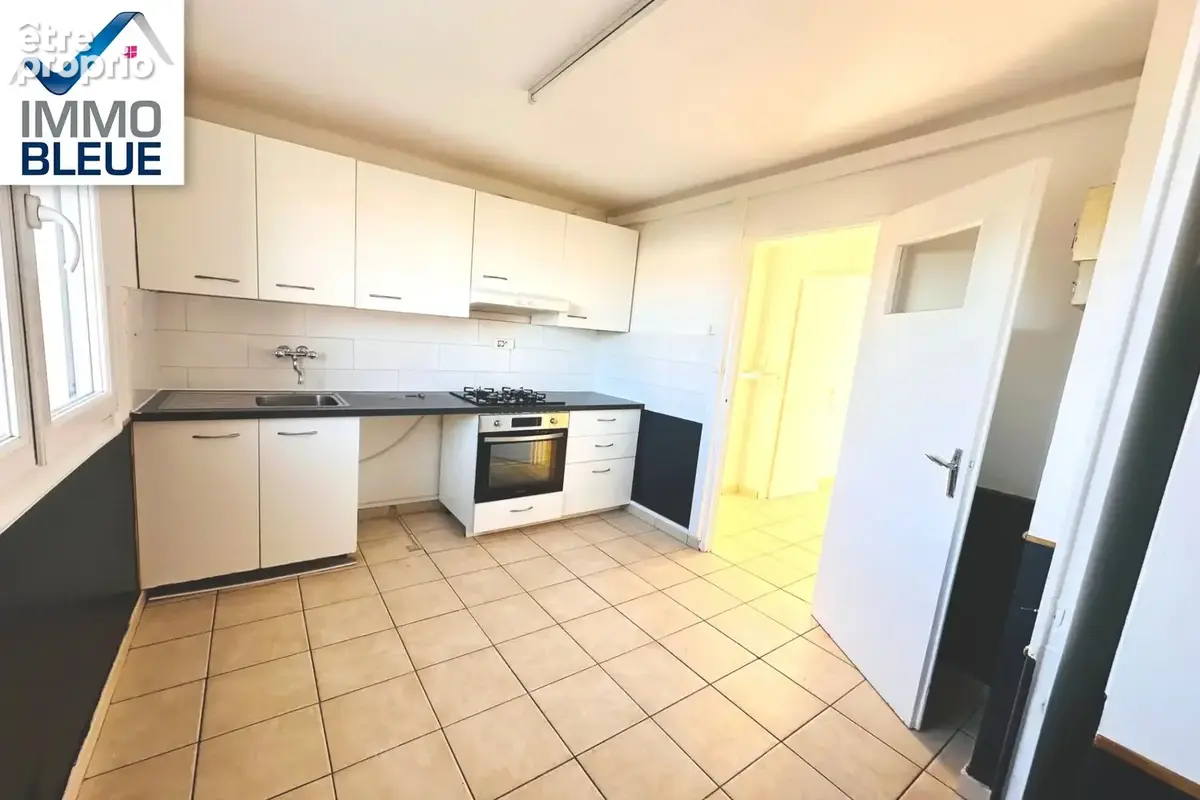 Appartement 3 pièces 59 m² à vendre à Martigues (13500) - photo 4