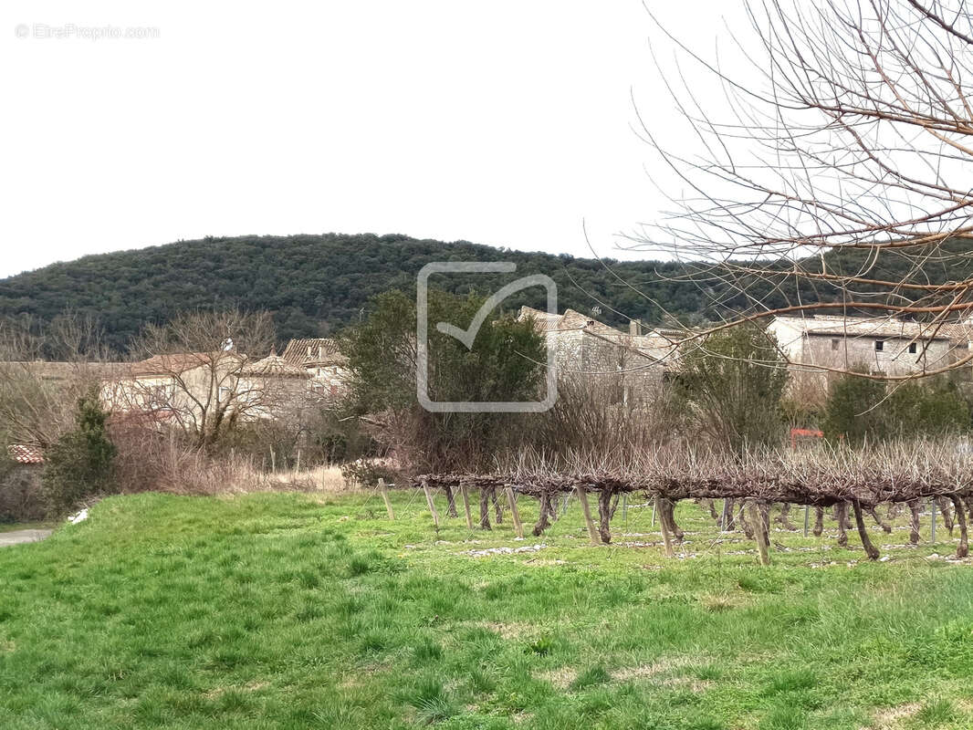 Appartement à SAINT-MAURICE-D'IBIE