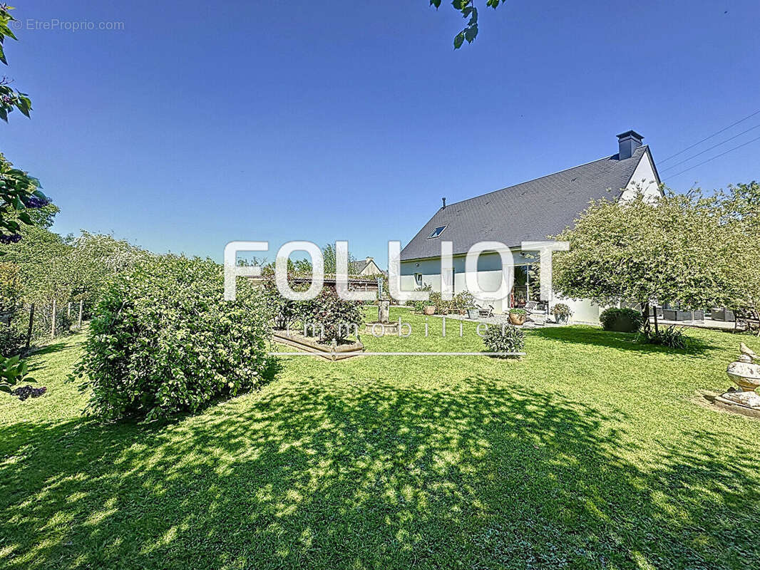 Maison à SAINT-SAUVEUR-LA-POMMERAYE