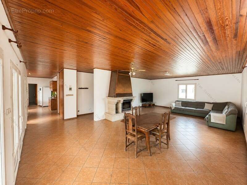 Maison familiale avec garage XXL de 230 m² – Venerque, secteur recherché du sud toulousain - photo 3