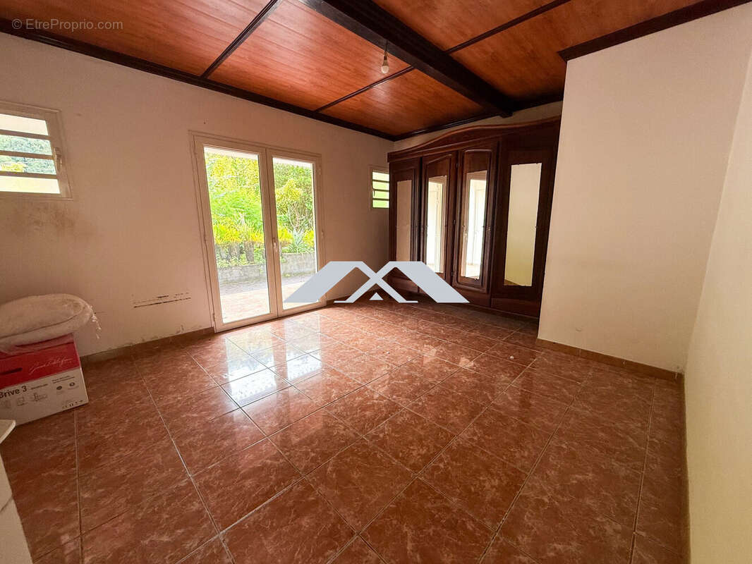Maison à SALAZIE