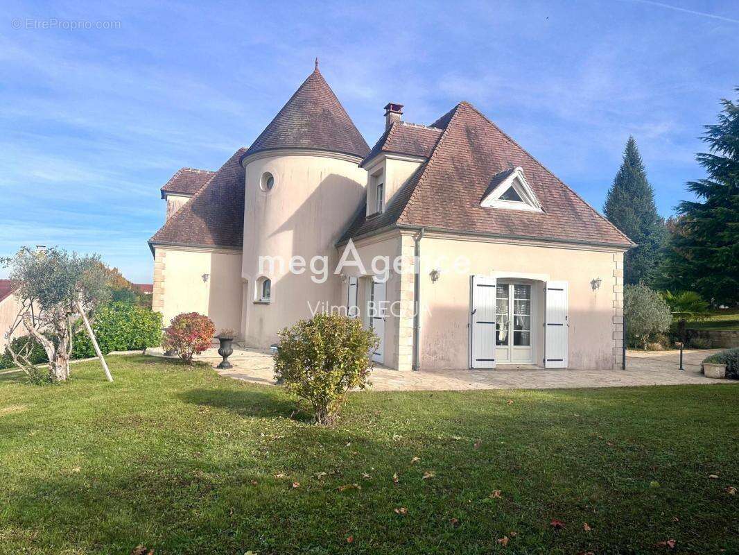 Maison à PONT-SUR-YONNE