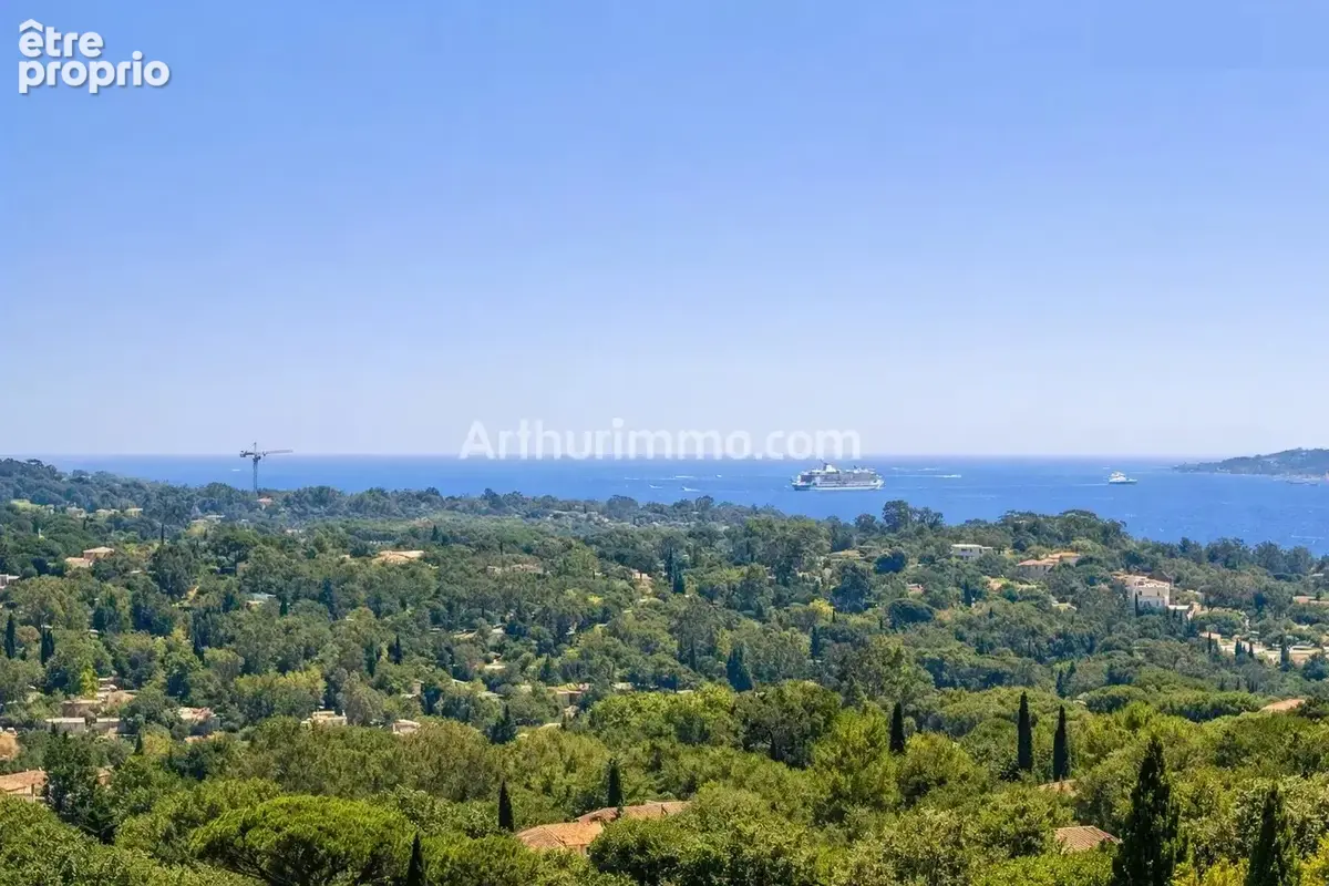 Grimaud - exclusivité : - photo 2