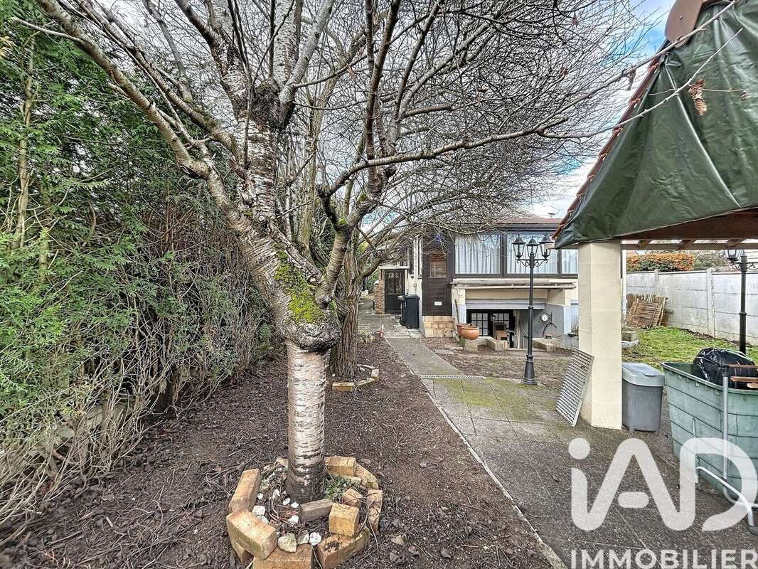 Photo 3 - Maison à ISSOU