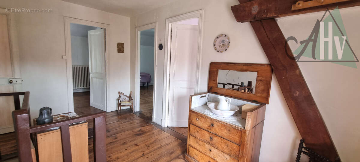 Maison bourgeoise - 150 m2 - 8 pièces - Provins - photo 17