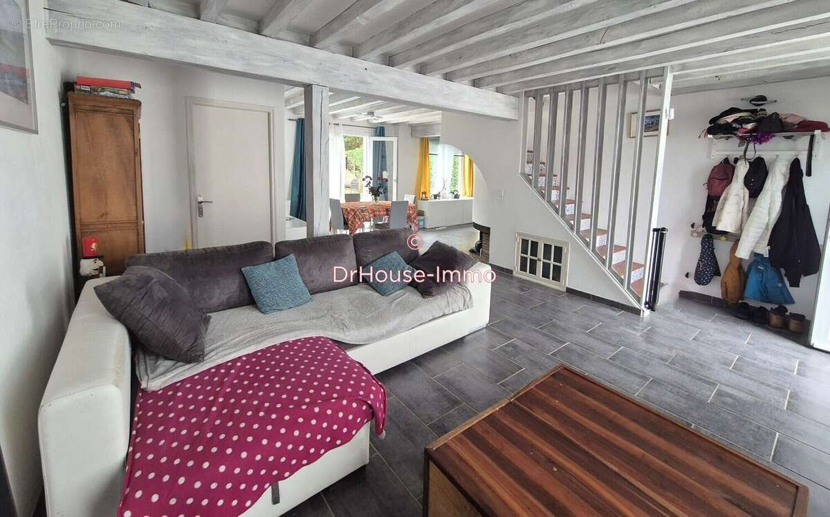 Maison à OZOIR-LA-FERRIERE