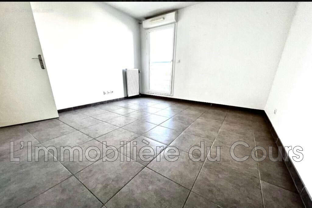 Appartement à MARSEILLE-9E