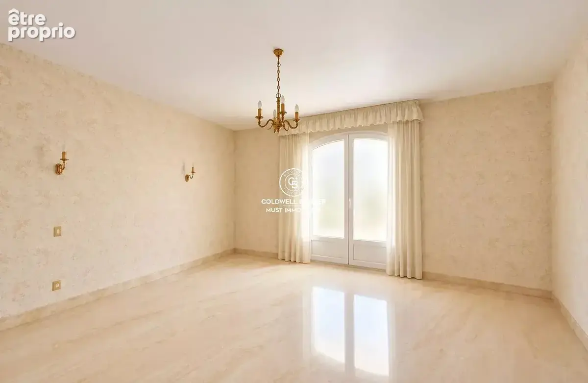 Villa 4 faces avec piscine - photo 9