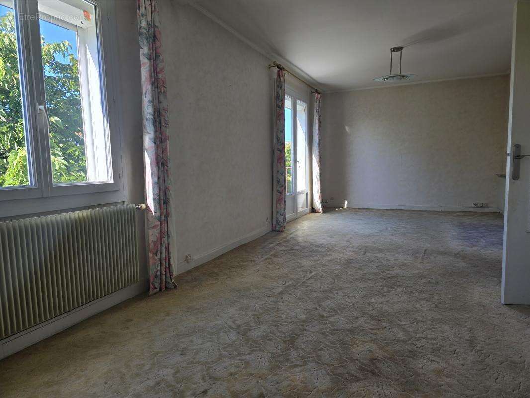 Maison 100 m² à La Rochelle  - photo 4