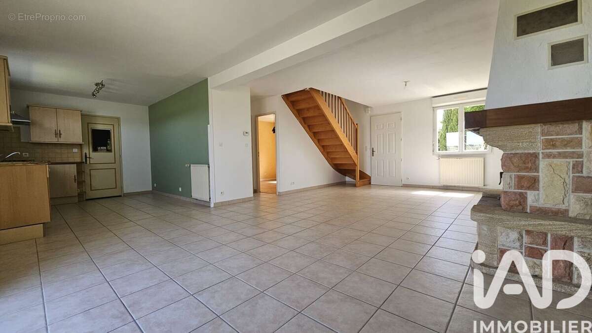 Photo 2 - Maison à MORDELLES